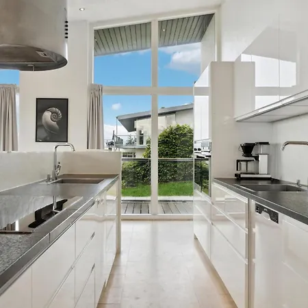 Awesome In With Wifi Holiday home